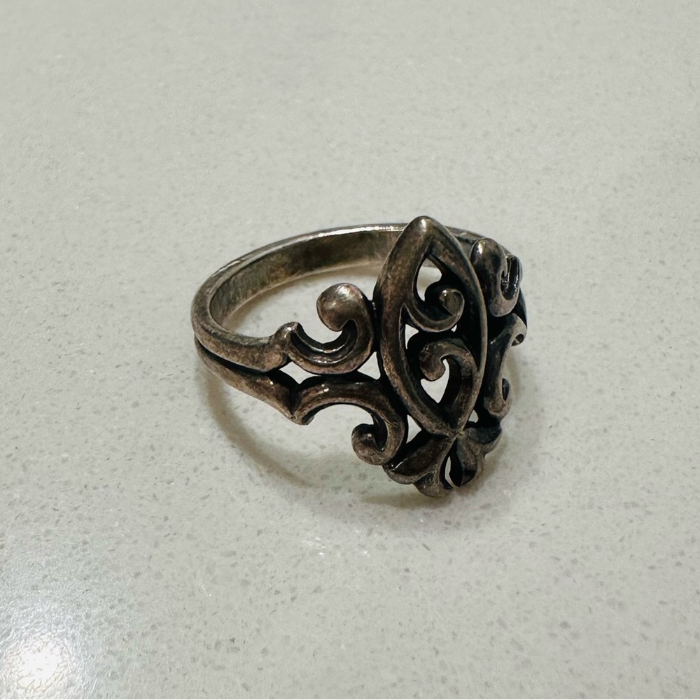 JAMES AVERY Retired Scrolled Ichthus Ring